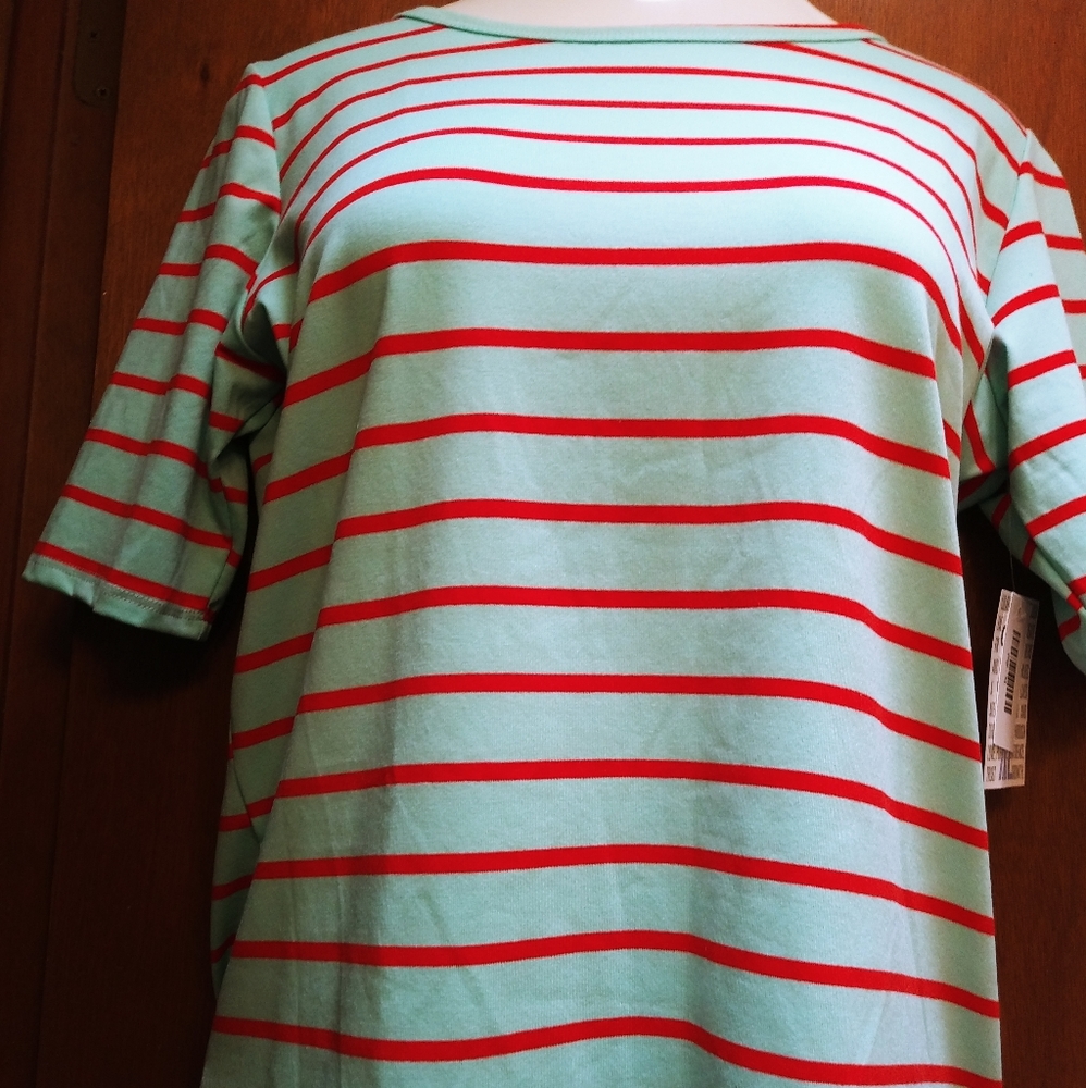 LulaRoe T-Shirt